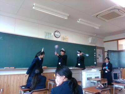 ヒーロー/ヒロインになれる商品