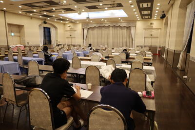 連日、朝５時に学習をスタートする人も