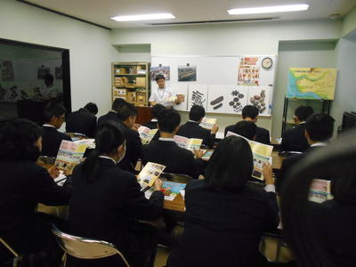 『弥生時代の平均寿命は１８歳。」の学芸員の説明に思わず驚きの声が漏れました。