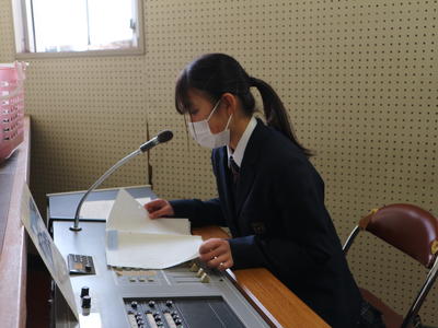 演説を行う候補者