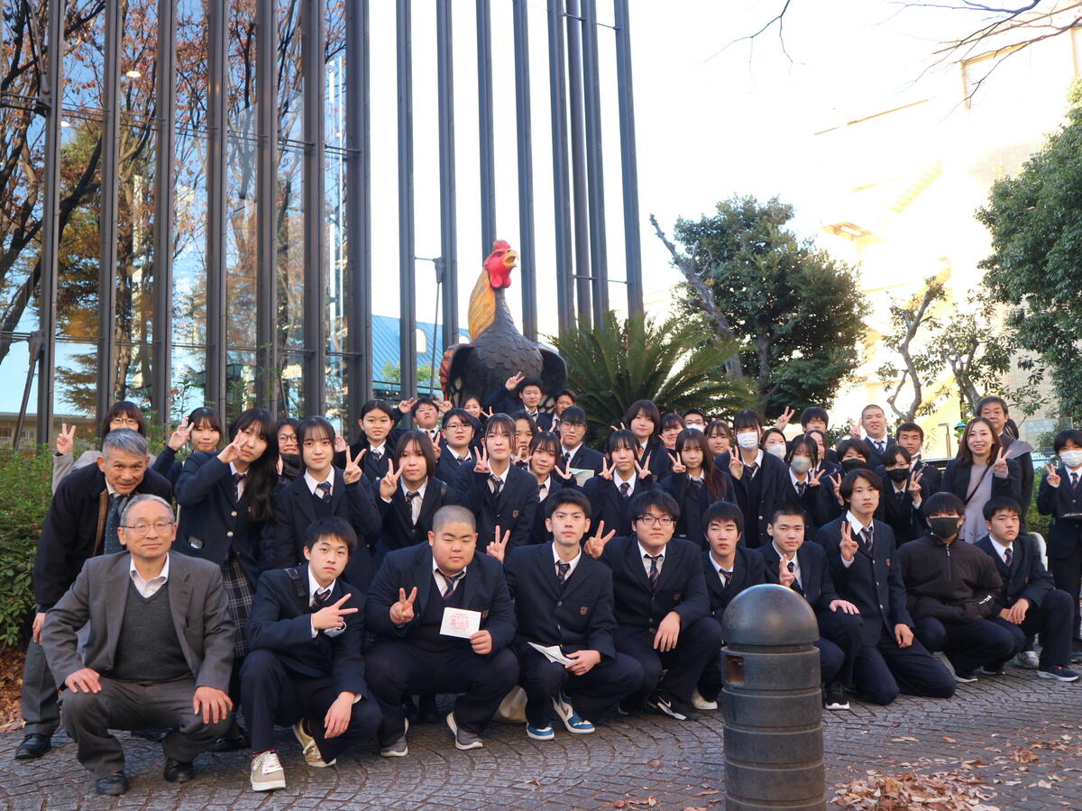 食と農の博物館前で