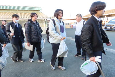 今からバスに乗ります！