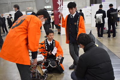 競技用ロボット実演・体験１