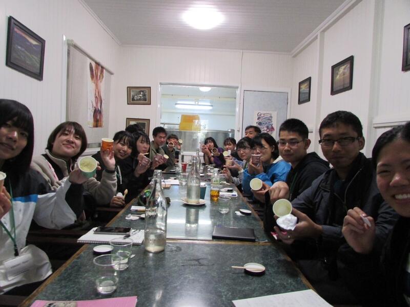 参加者によるミーティング