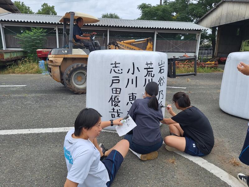 何を書こうか想像中