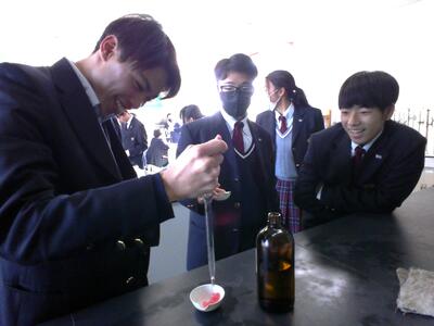 毛糸に移ったの色素を取り出す