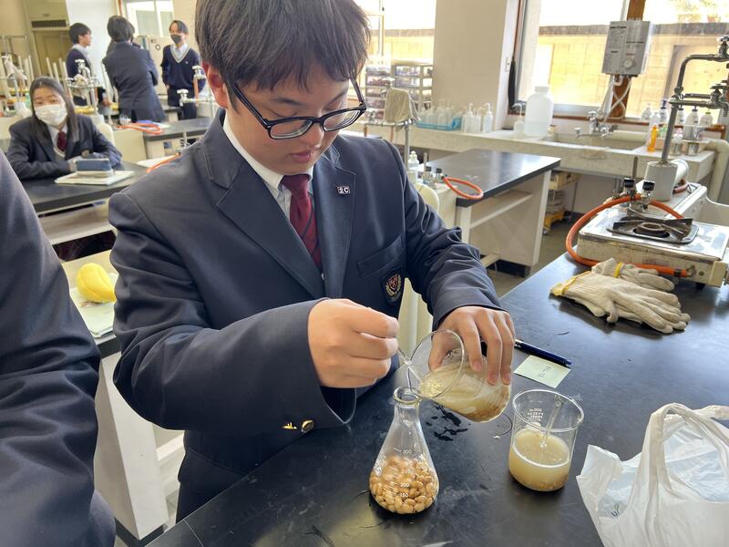 納豆菌液を入れる