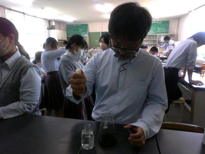 指示薬を加える