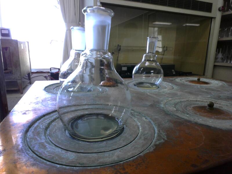 ジエチルエーテルを気化させる