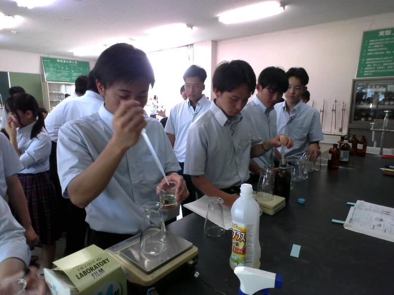 ２種類の油脂を取り調べる