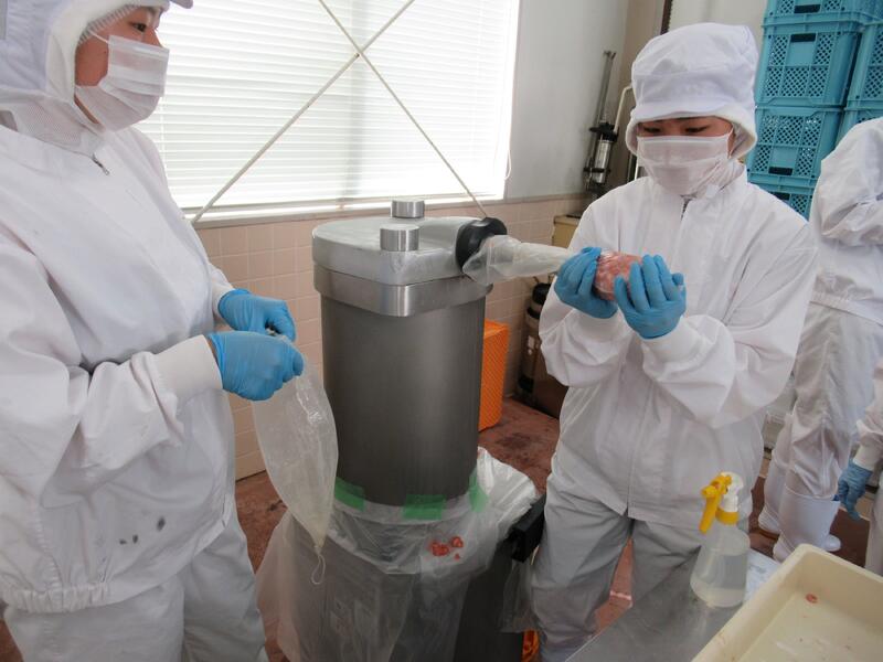 プレスハムの充填