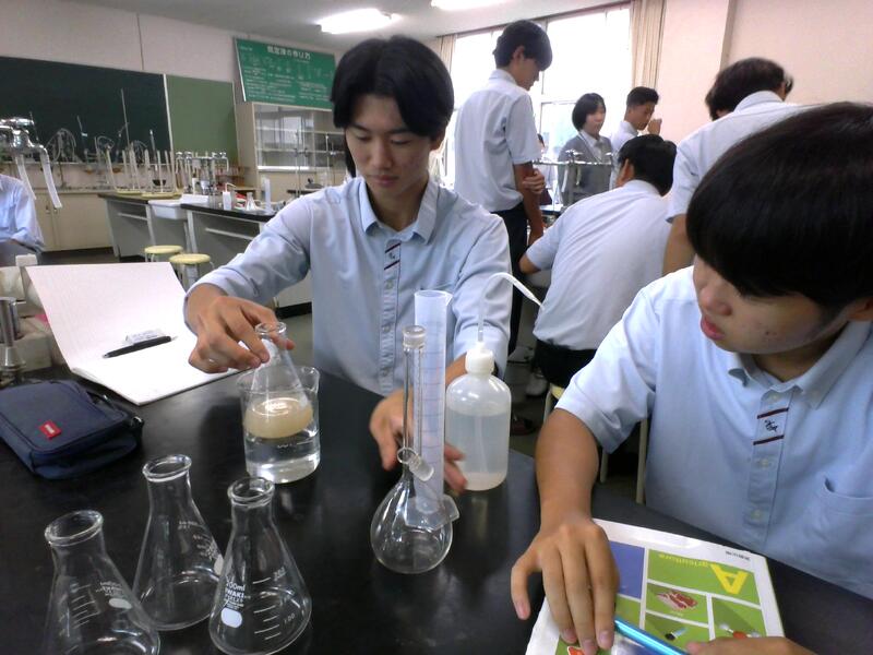 ①酵素製剤を加えて分解