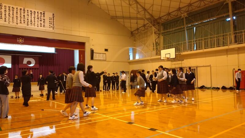 長縄とびの練習もしました