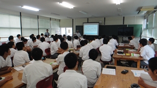 フォークリフト1