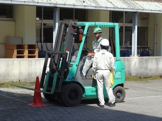 フォークリフト6