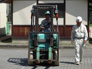 フォークリフト9