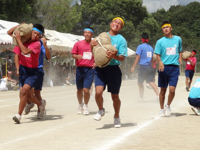 俵かつぎリレー5