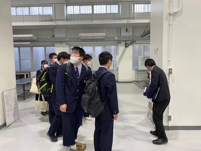 実習棟の見学①