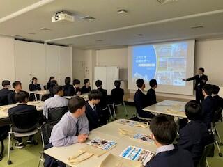 大学の概要についてお話