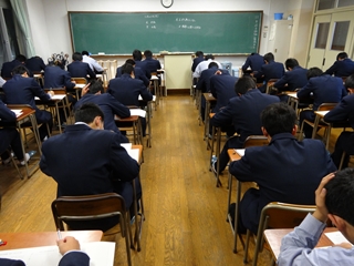 期末考査１日目