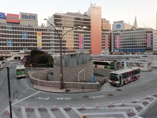新宿駅前