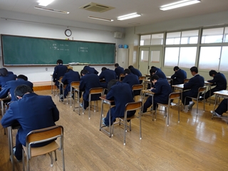学年末考査１日目
