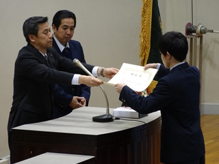 優良卒業生表彰