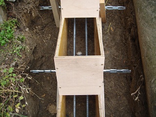 グラウンド階段1