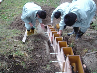 グラウンド階段2