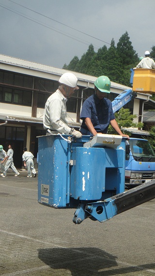 高所作業車4
