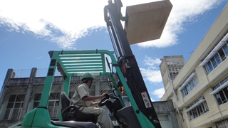 フォークリフト9