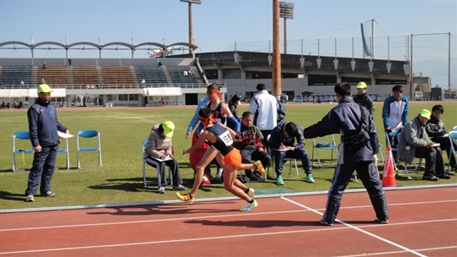 ６区から７区へ中継