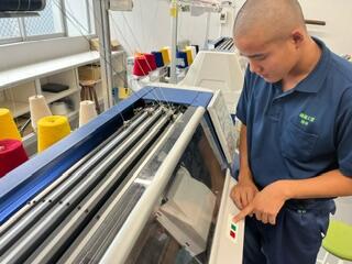 自動ニット機　運転２