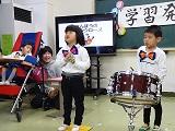 楽器で演奏をしている様子２