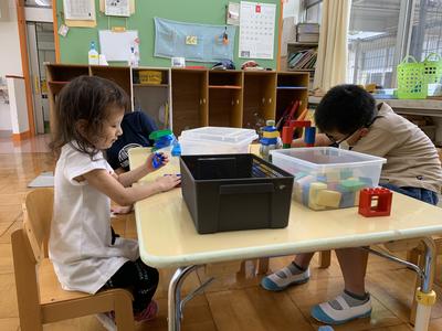 お友達と一緒に遊ぶの楽しいな！