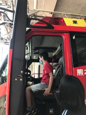 座席は高いところにありました。