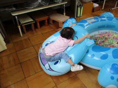 かばさん滑り台のぼれるよ！