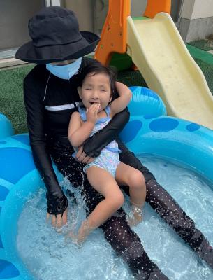 顔に水がかかってもへっちゃら！