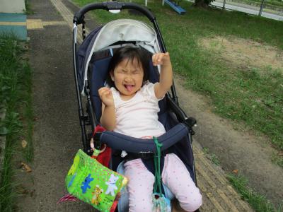 あっ！雨が降ってきた。