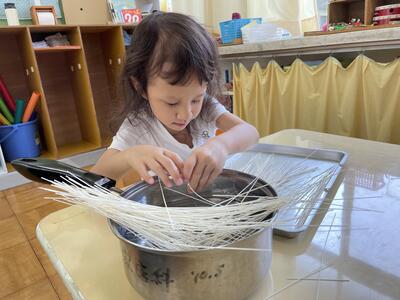 そーめんは、細いね。