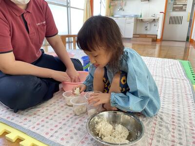ケーキ屋さんでーす。