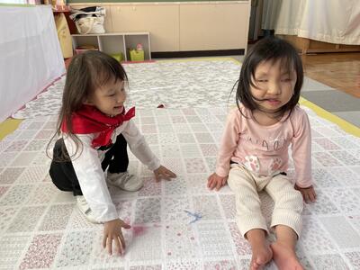 2人ではいポーズ！！