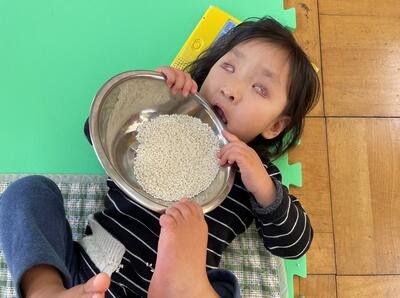 もち米にじっくり触れたよ！