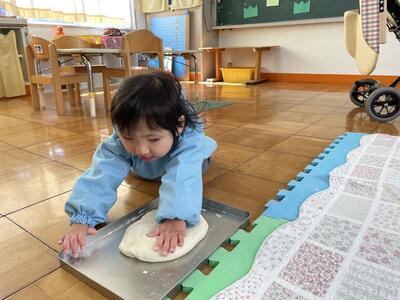 小麦粉粘土の感触を味わったよ！