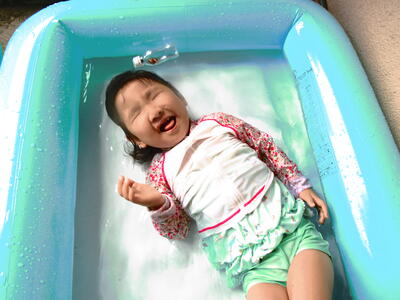 顔に水がかかっても、大丈夫！