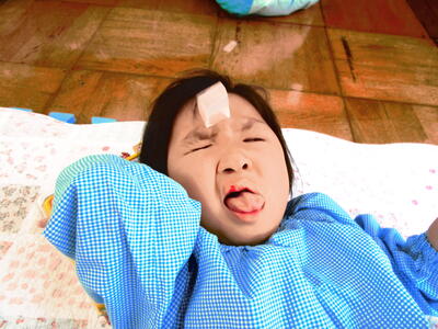 おでこが、冷たいよ‼