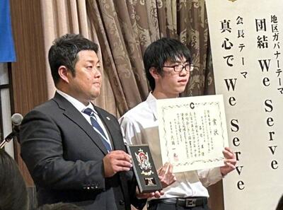 高校の部人賞　篠塚さん