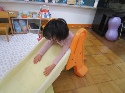 滑り台　滑ってみよう！