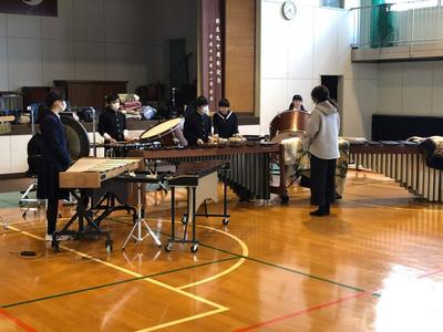 指導を行っている様子