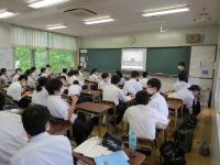 オンラインで参加する１年生